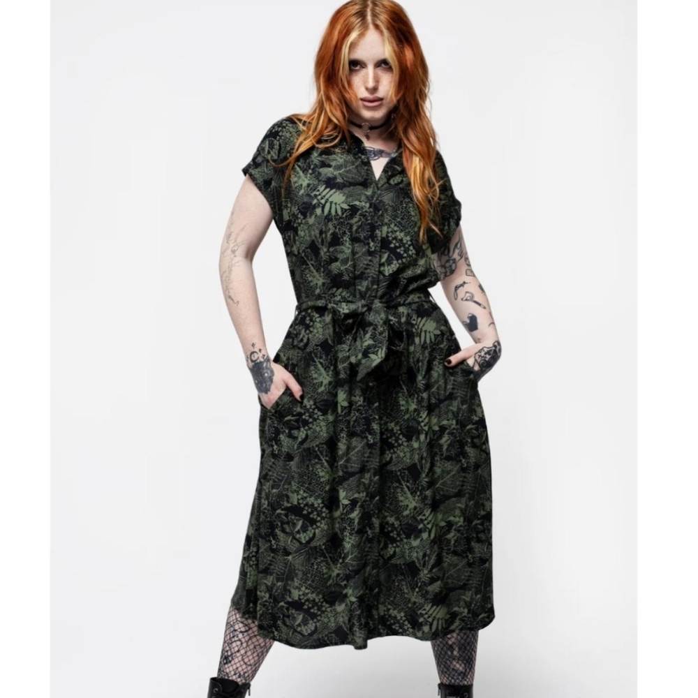 Disturbia Daphne Midi Shirt Dress